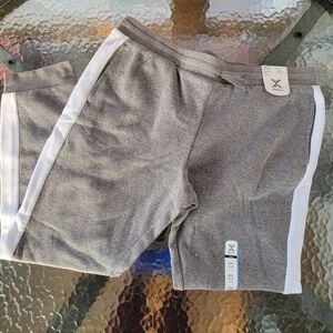 NWT Xersion kids 3xl (22.5) joggers